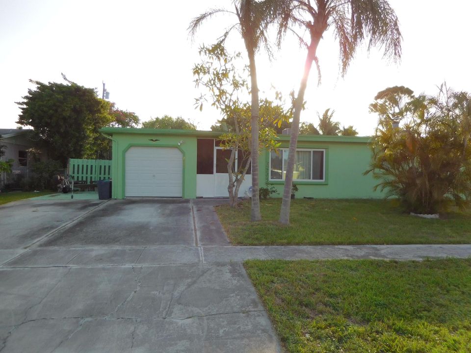 Vendido Recientemente: $155,000 (3 camas, 2 baños, 1092 Pies cuadrados)