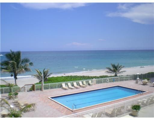 Recently Rented: $3,500 (2 beds, 2 baths, 1050 Square Feet)