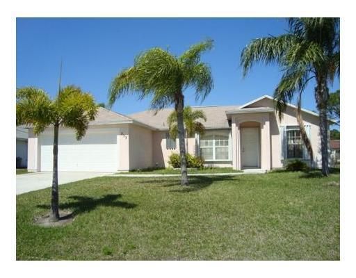 Recently Rented: $1,325 (3 beds, 2 baths, 1614 Square Feet)