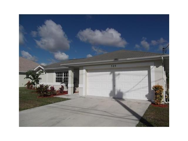 Recently Rented: $1,295 (3 beds, 2 baths, 1352 Square Feet)