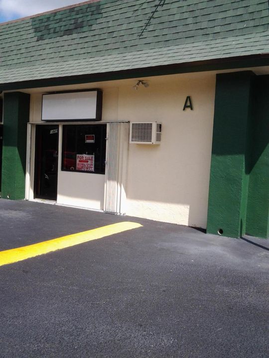 最近售出: $39,000 (0 贝兹, 0 浴室, 528 平方英尺)