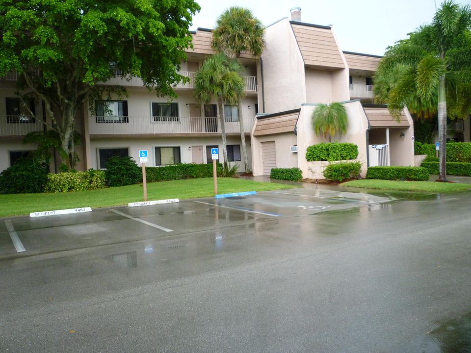 Vendido Recientemente: $53,000 (2 camas, 2 baños, 1050 Pies cuadrados)