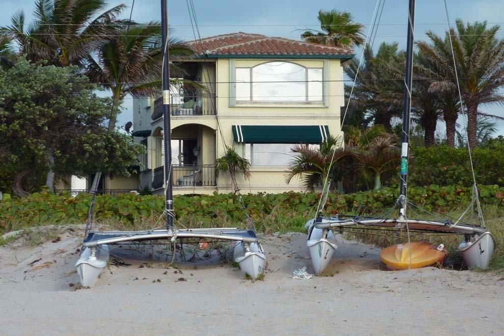 最近售出: $4,450,000 (6 贝兹, 5 浴室, 4894 平方英尺)