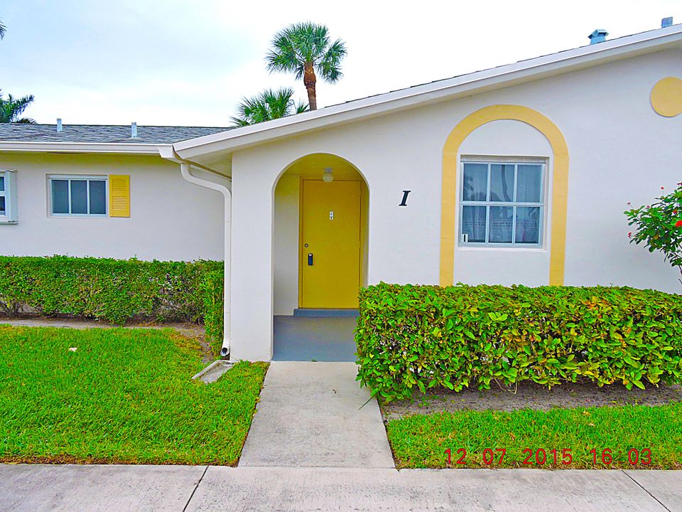 最近售出: $37,900 (1 贝兹, 1 浴室, 612 平方英尺)