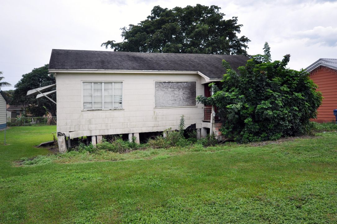 Recently Sold: $29,999 (2 beds, 1 baths, 1004 Square Feet)