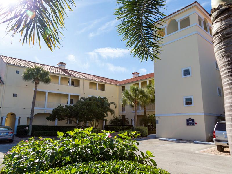 Recently Sold: $169,900 (2 beds, 2 baths, 1368 Square Feet)