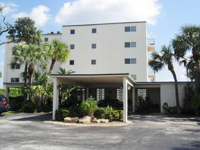 Recently Sold: $169,900 (2 beds, 2 baths, 1065 Square Feet)