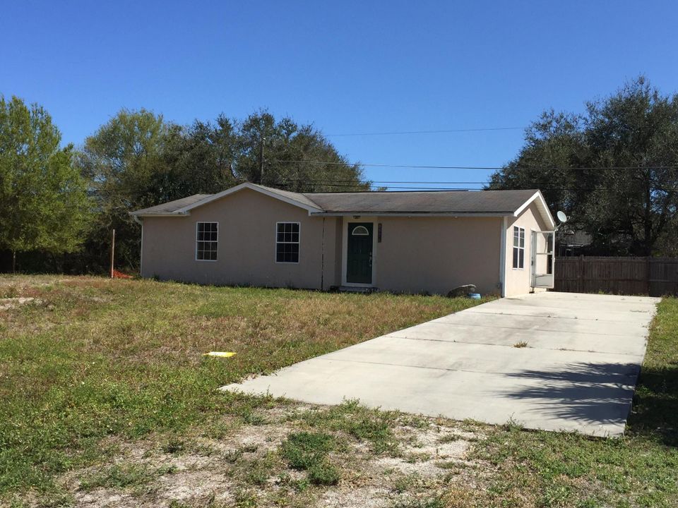 Recently Sold: $65,250 (3 beds, 2 baths, 1205 Square Feet)