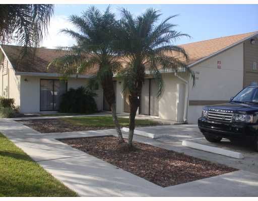 Recently Rented: $1,500 (2 beds, 2 baths, 1086 Square Feet)