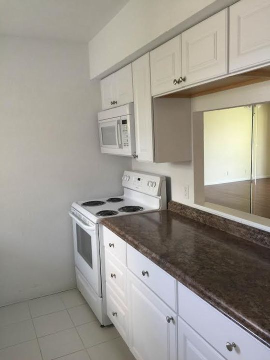 Недавно арендовано: $925 (2 спален, 2 ванн, 1088 Квадратных фут)