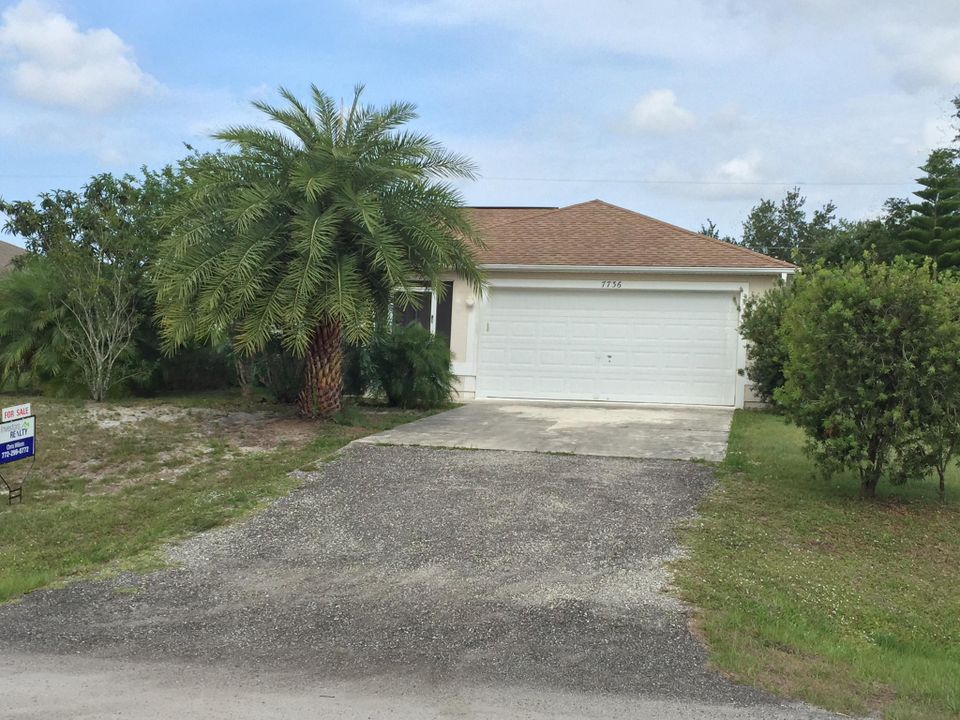 Recently Sold: $150,000 (3 beds, 2 baths, 1324 Square Feet)