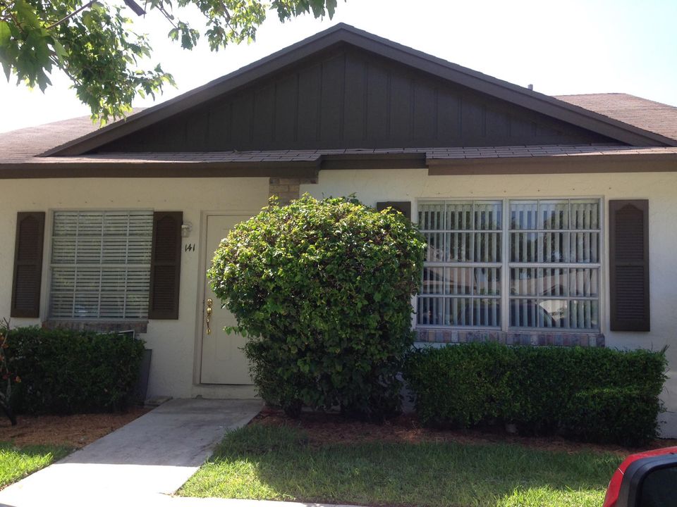 Recently Sold: $194,900 (2 beds, 2 baths, 1148 Square Feet)