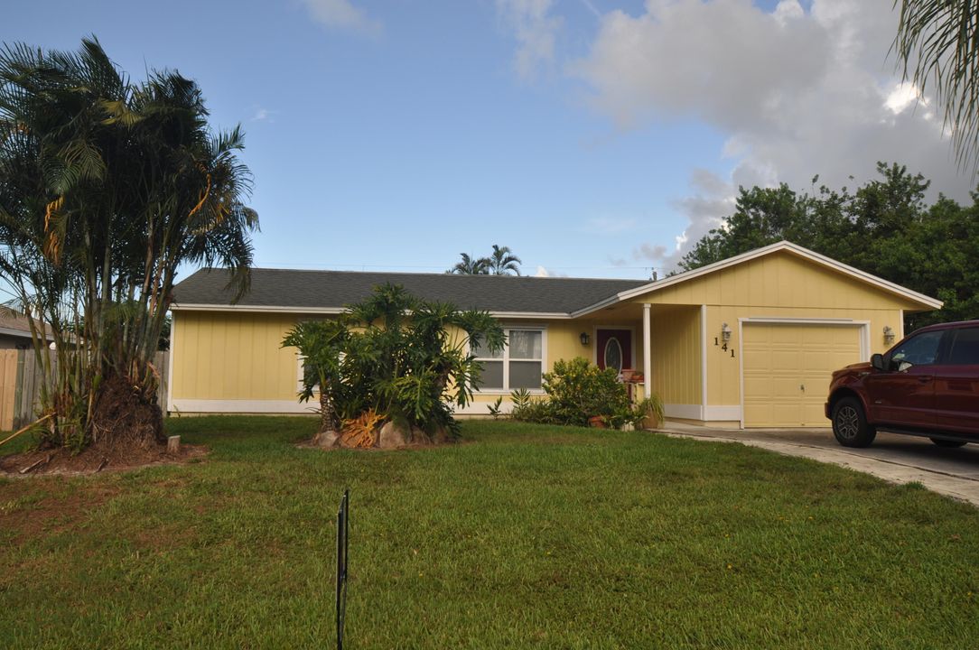 最近售出: $119,900 (3 贝兹, 2 浴室, 1760 平方英尺)