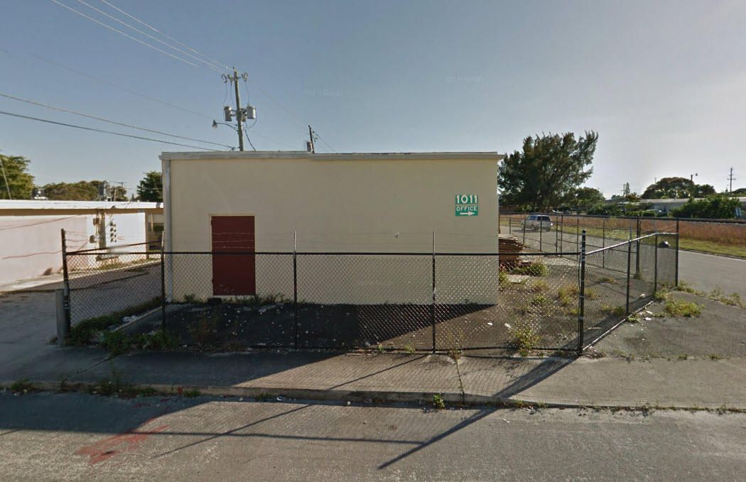 最近售出: $2,500 (0 贝兹, 0 浴室, 4200 平方英尺)