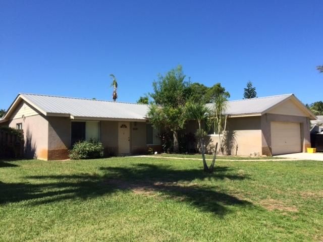 Recently Sold: $210,000 (3 beds, 2 baths, 1488 Square Feet)