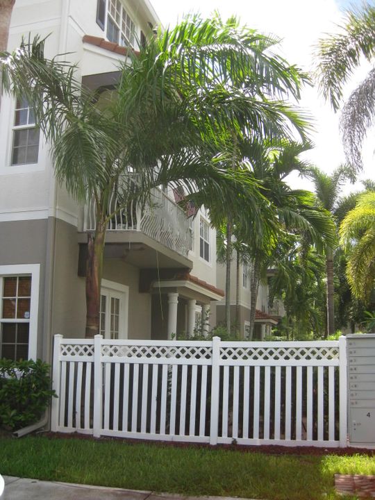 Недавно арендовано: $2,100 (3 спален, 2 ванн, 1935 Квадратных фут)