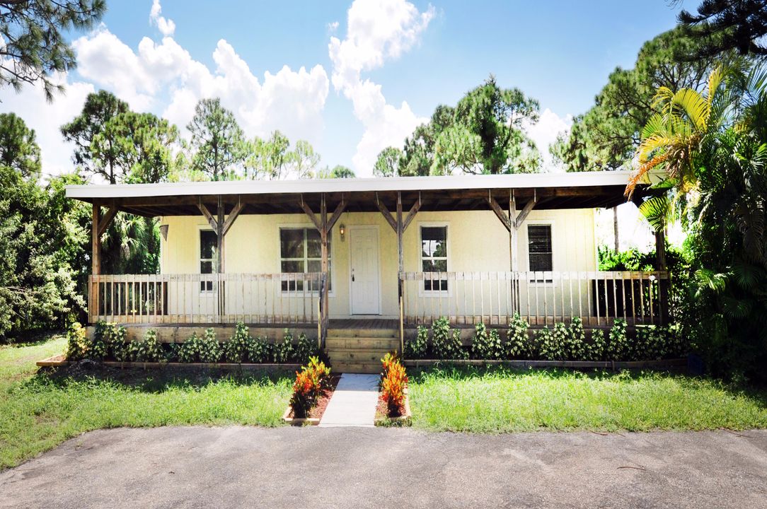 Vendido Recientemente: $239,000 (3 camas, 2 baños, 1039 Pies cuadrados)