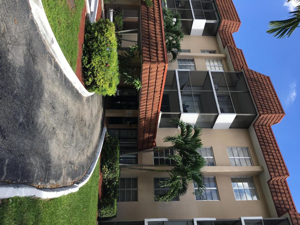 Vendido Recientemente: $35,000 (1 camas, 1 baños, 783 Pies cuadrados)