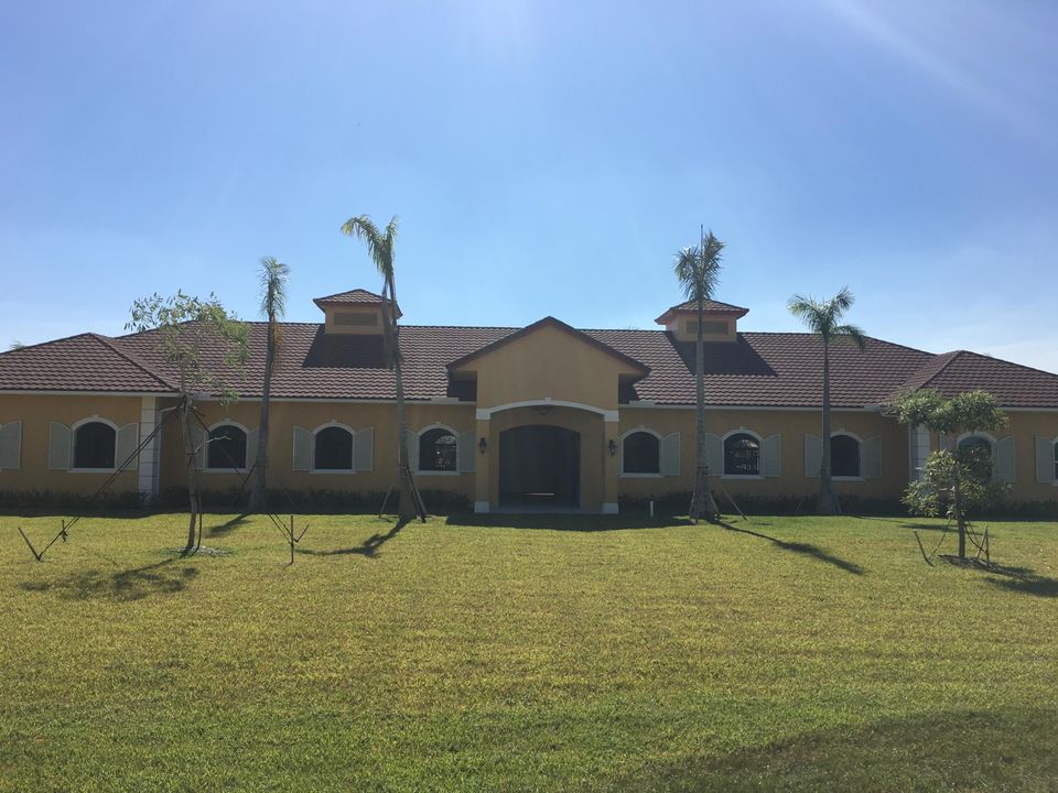 最近租的: $10,000 (1 贝兹, 1 浴室, 600 平方英尺)