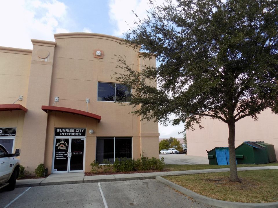 最近售出: $95,000 (0 贝兹, 0 浴室, 1536 平方英尺)