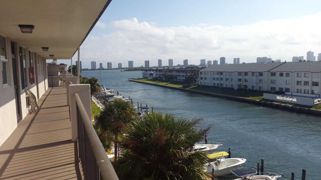 Недавно арендовано: $1,100 (1 спален, 1 ванн, 720 Квадратных фут)