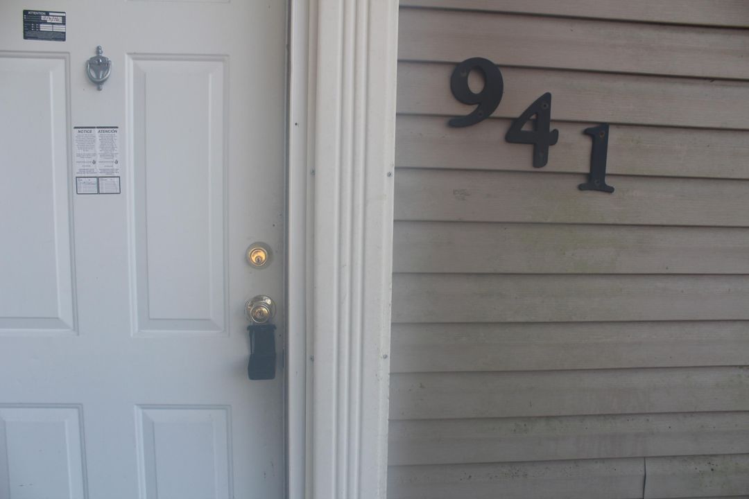 Recently Sold: $49,000 (3 beds, 2 baths, 1920 Square Feet)