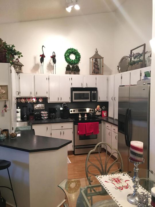 Recently Sold: $152,500 (2 beds, 2 baths, 1025 Square Feet)