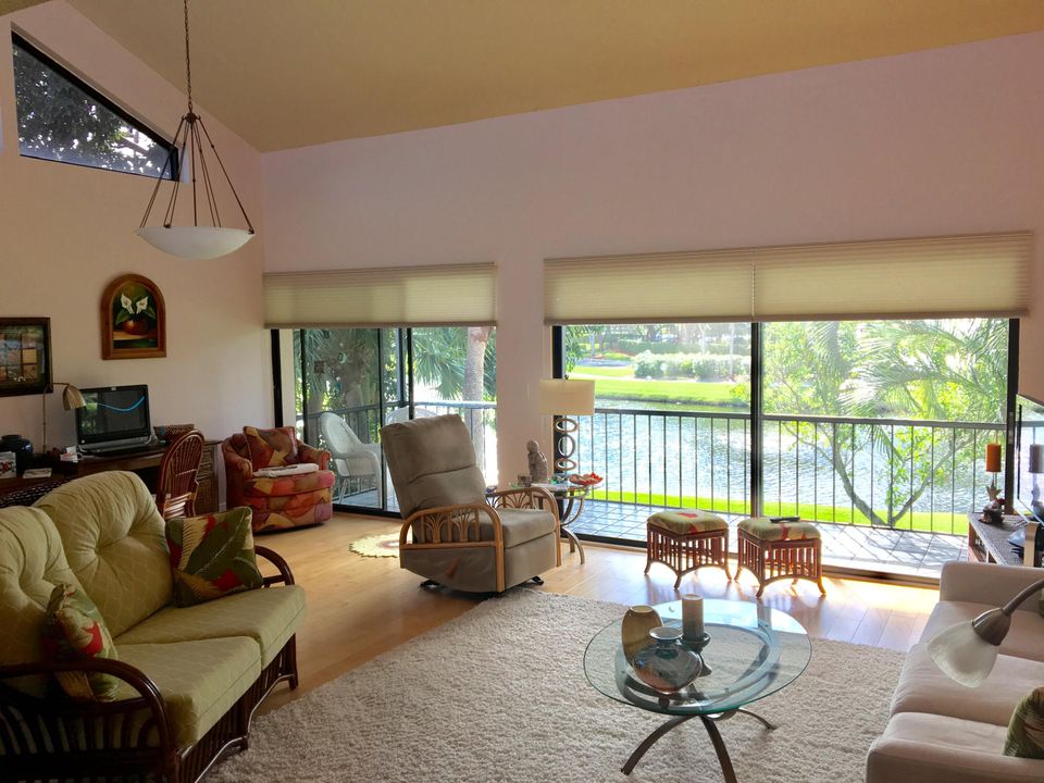 Recently Sold: $29,900 (2 beds, 2 baths, 1310 Square Feet)