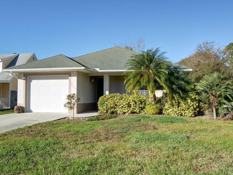 Recently Sold: $145,000 (2 beds, 2 baths, 1100 Square Feet)