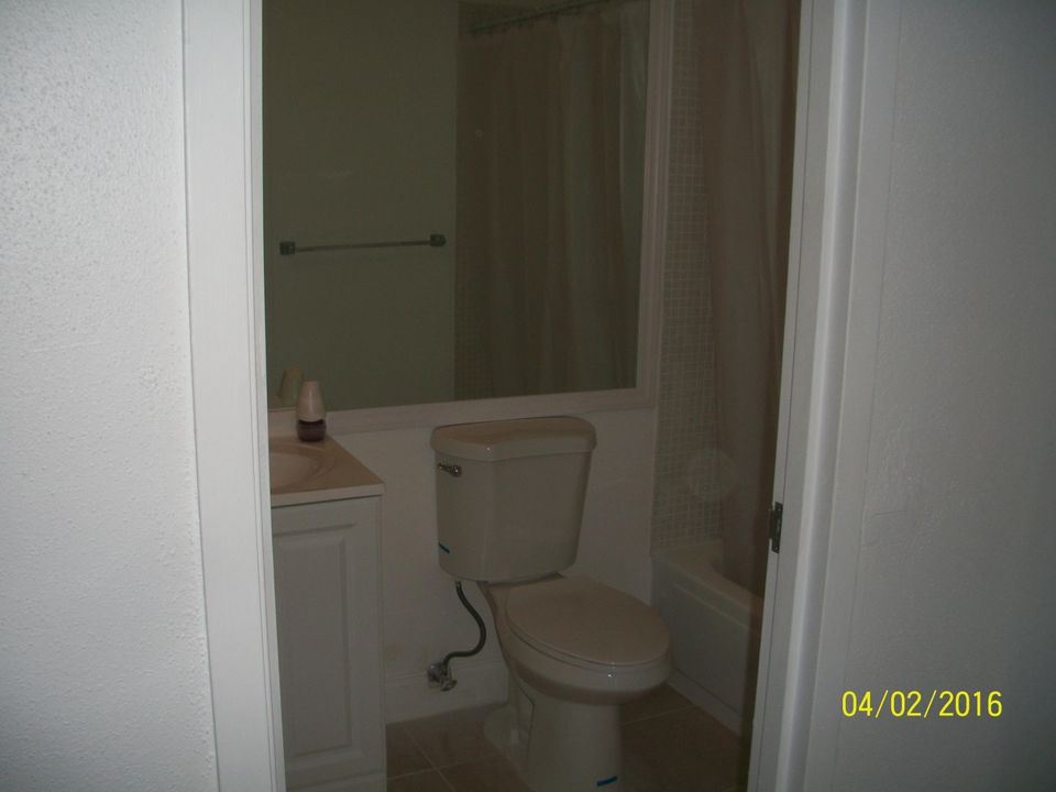 Недавно арендовано: $975 (1 спален, 1 ванн, 726 Квадратных фут)