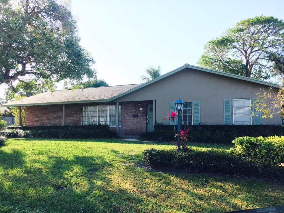 Vendido Recientemente: $348,000 (3 camas, 2 baños, 1980 Pies cuadrados)