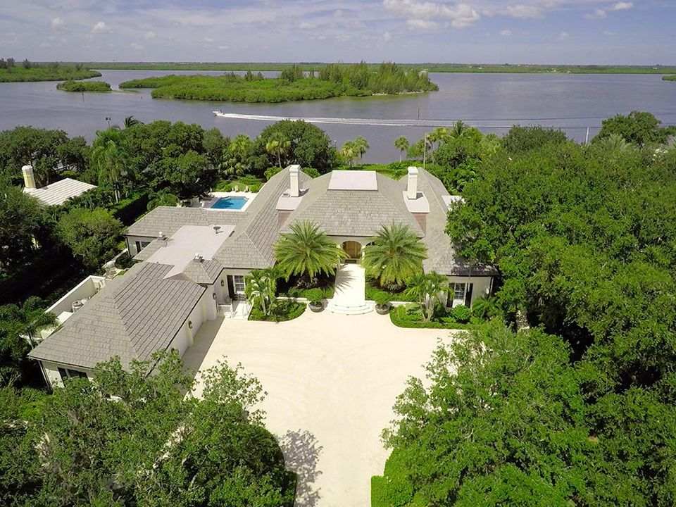 最近售出: $8,385,000 (4 贝兹, 6 浴室, 6334 平方英尺)