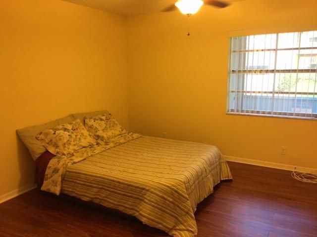 Recently Rented: $1,000 (2 beds, 2 baths, 907 Square Feet)