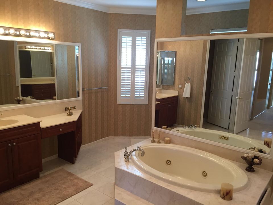 Недавно арендовано: $5,495 (4 спален, 3 ванн, 3280 Квадратных фут)