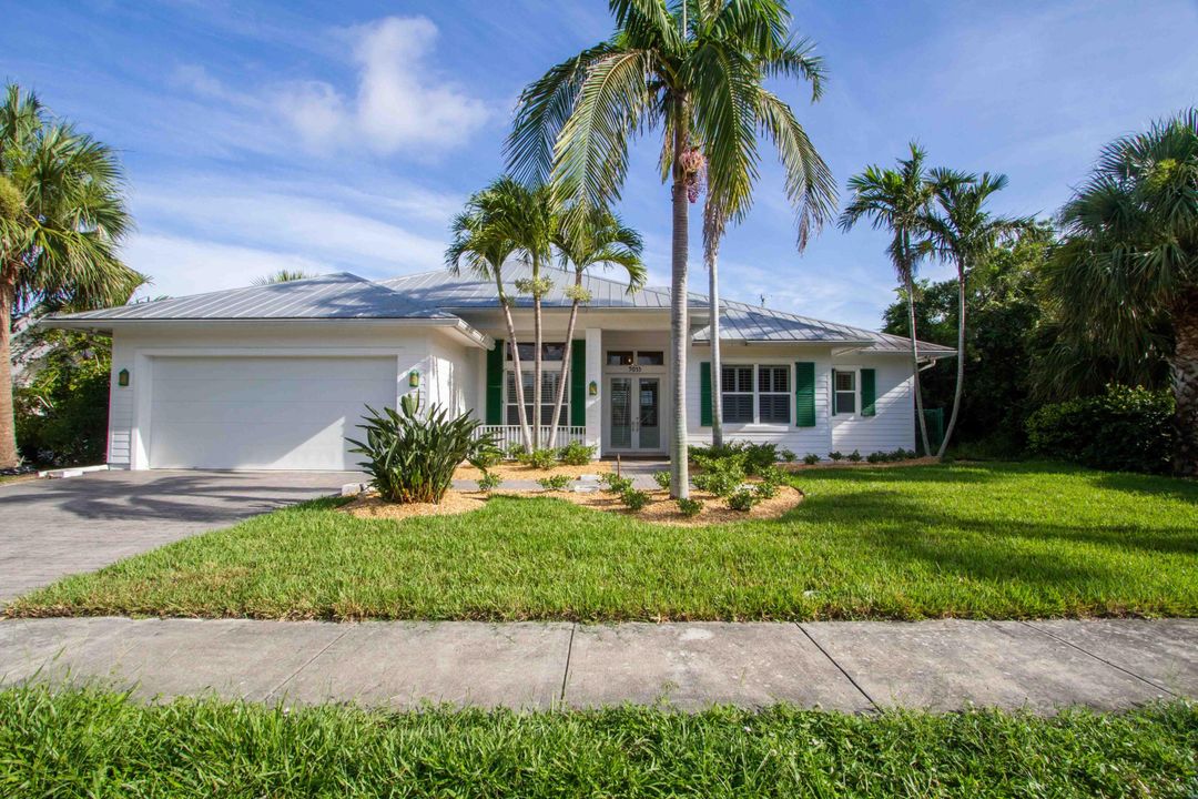 Recently Sold: $495,000 (4 beds, 2 baths, 2116 Square Feet)