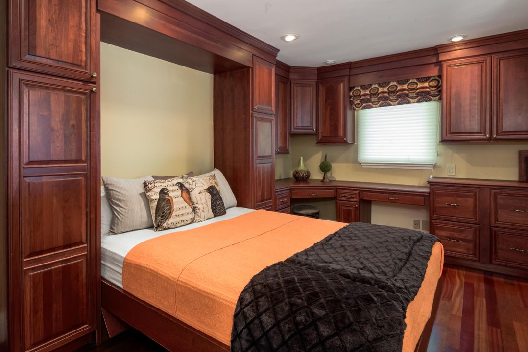 Недавно арендовано: $7,800 (5 спален, 3 ванн, 4157 Квадратных фут)