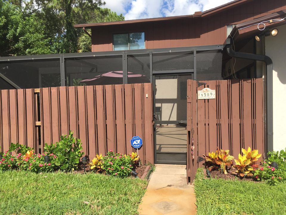 Недавно продано: $174,000 (3 спален, 2 ванн, 1646 Квадратных фут)