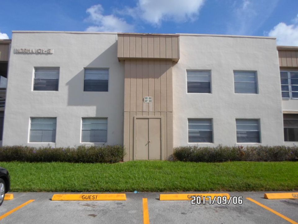 Vendido Recientemente: $55,000 (2 camas, 2 baños, 907 Pies cuadrados)