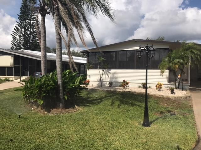 Recently Sold: $165,000 (2 beds, 2 baths, 1410 Square Feet)