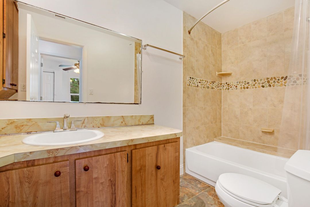 最近租的: $2,300 (3 贝兹, 2 浴室, 1562 平方英尺)