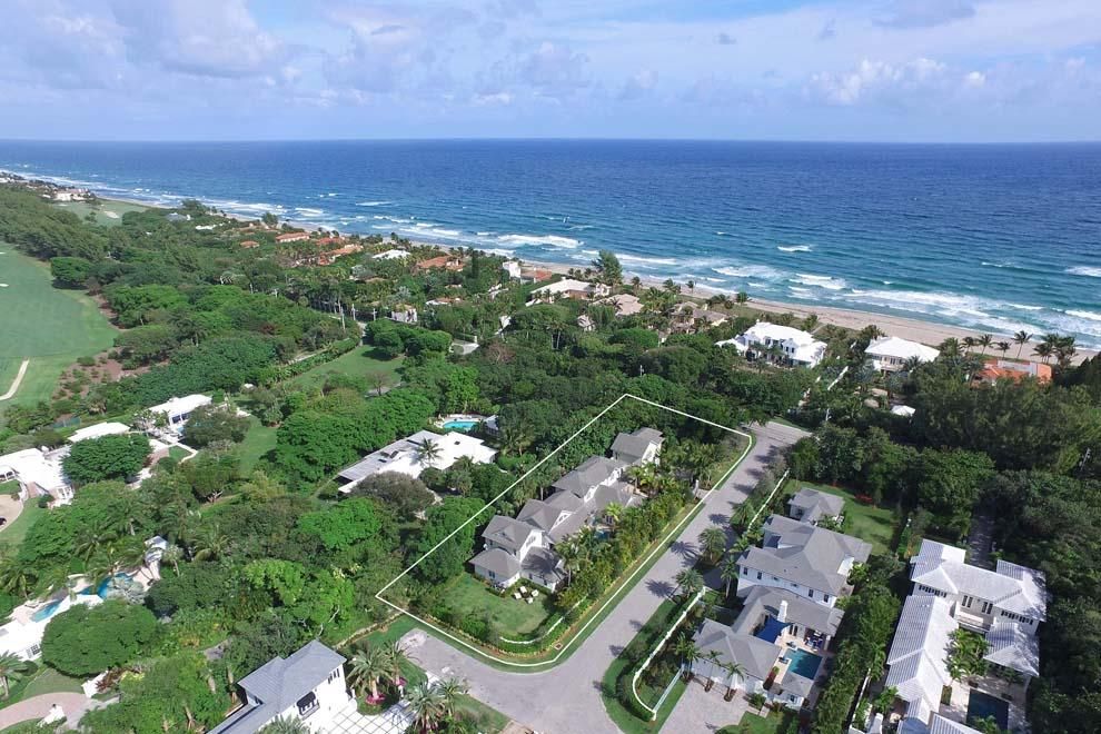 Recently Sold: $5,850,000 (4 beds, 4 baths, 6798 Square Feet)