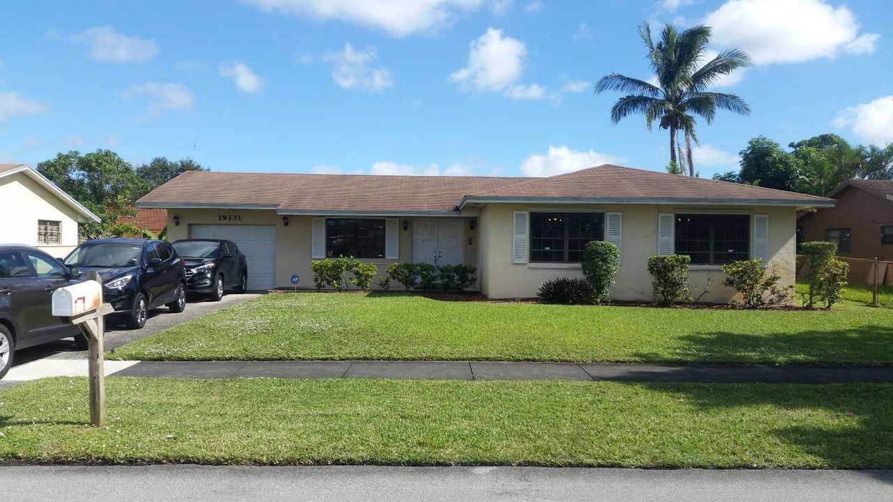 Недавно продано: $220,000 (3 спален, 2 ванн, 1575 Квадратных фут)