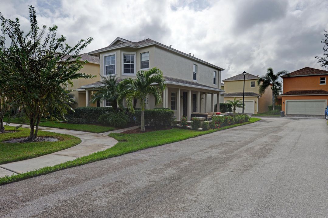 Recently Sold: $175,000 (3 beds, 2 baths, 1481 Square Feet)