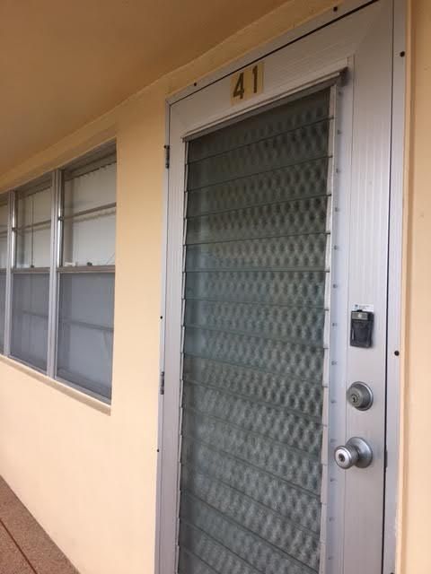 Recently Sold: $24,900 (1 beds, 1 baths, 738 Square Feet)