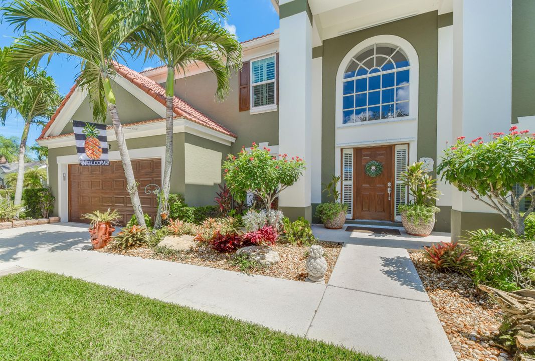 Recently Sold: $562,500 (4 beds, 2 baths, 2681 Square Feet)