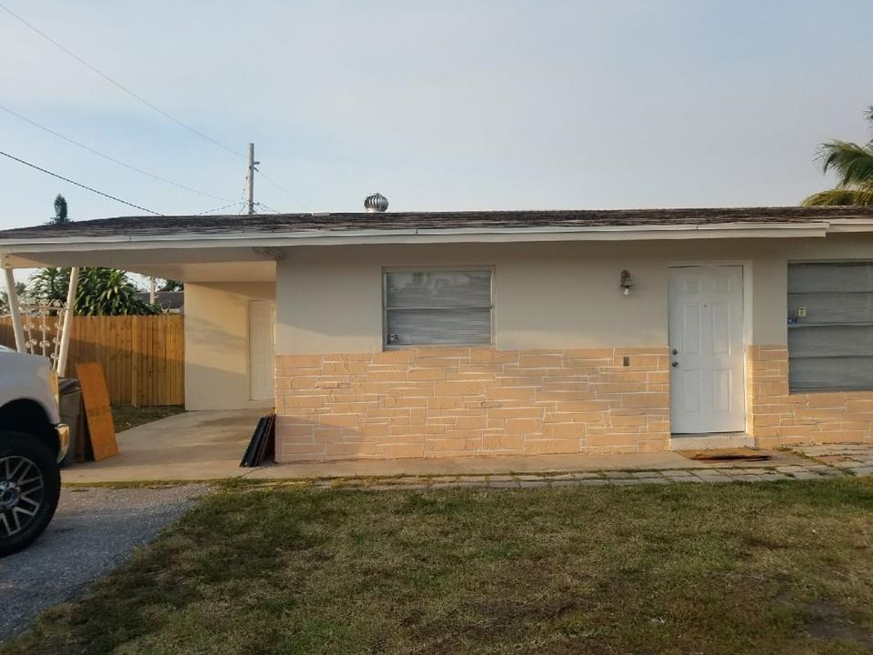 Recently Sold: $270,000 (3 beds, 2 baths, 1196 Square Feet)