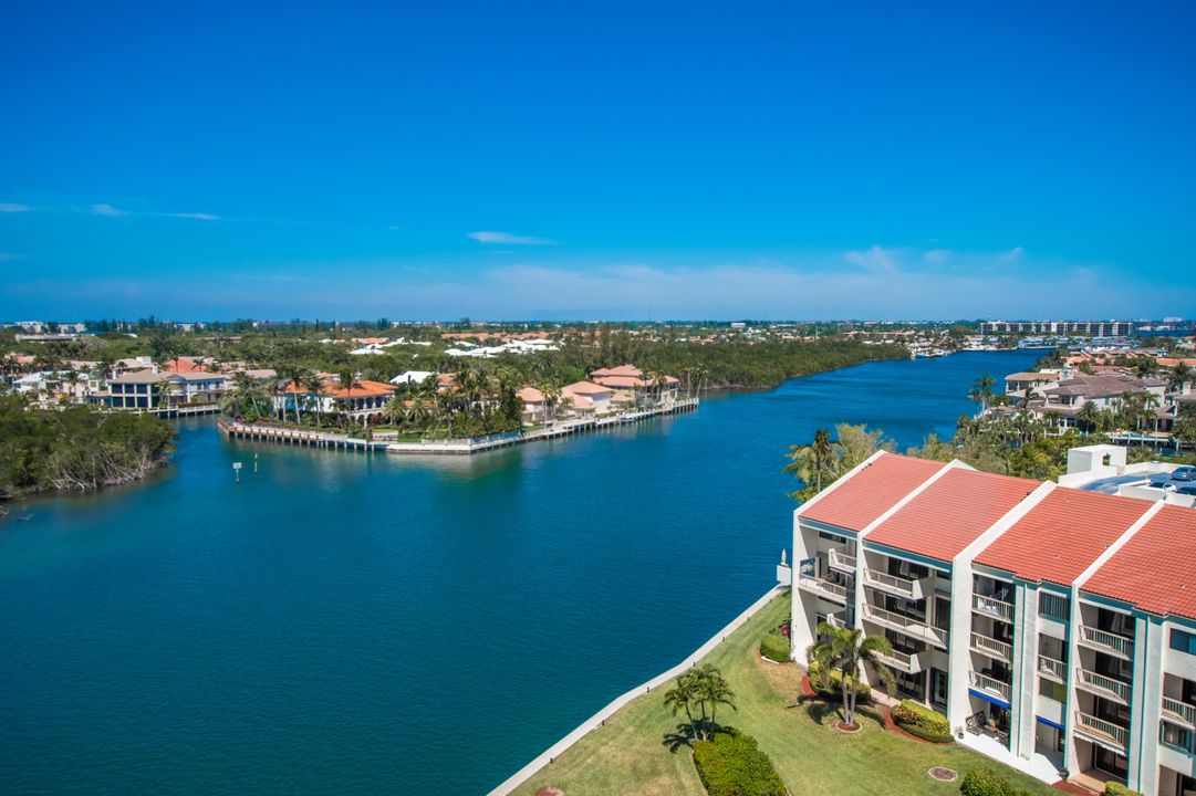 Recently Sold: $599,000 (2 beds, 2 baths, 1412 Square Feet)