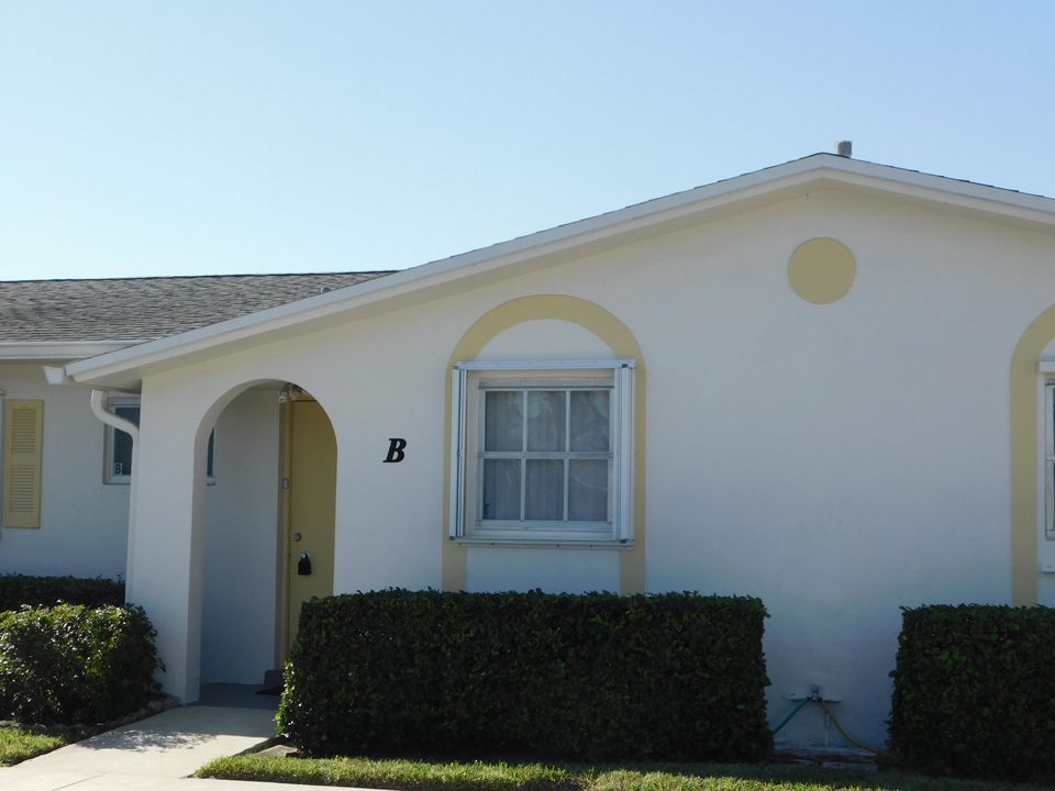 Недавно продано: $69,900 (2 спален, 1 ванн, 815 Квадратных фут)