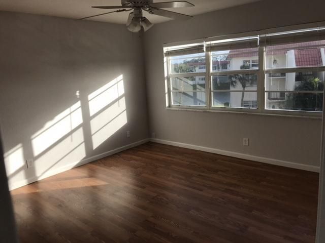 Recently Sold: $69,900 (2 beds, 2 baths, 1170 Square Feet)