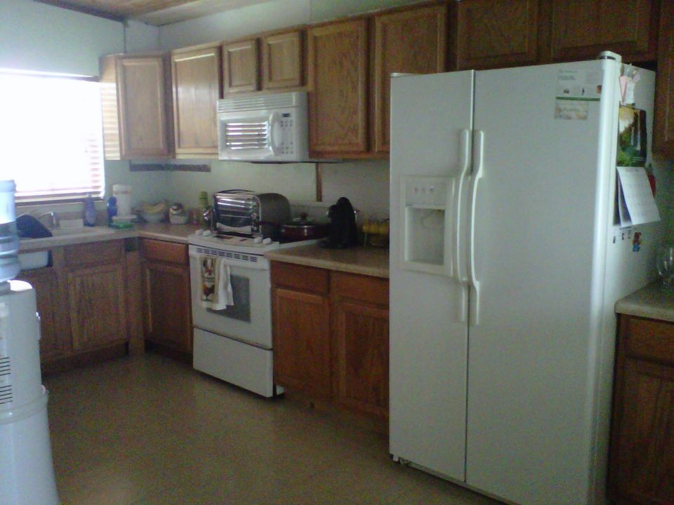 Recently Sold: $90,000 (2 beds, 1 baths, 1066 Square Feet)